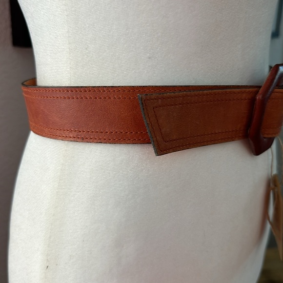 Brown Medium size cowhide leather belt - Picture 4 of 5